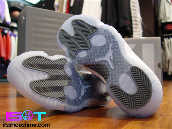 Air Jordan Xi Cool Grey Ist 106