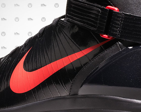 Nike Air Max Hyperdunk 2010 - LaMarcus Aldridge Blazers Away PE