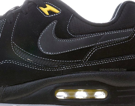 Nike Air Max Light – Black – Tour Yellow