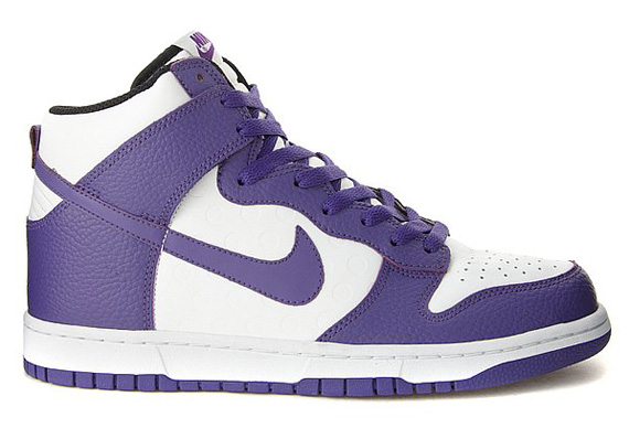 Nike Dunk High Be True Purple White Dots 06
