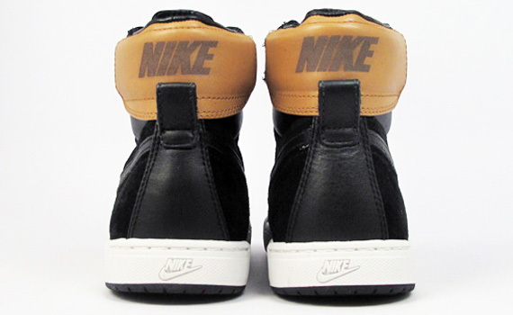 Nike Flytop Black Camel Heel 03