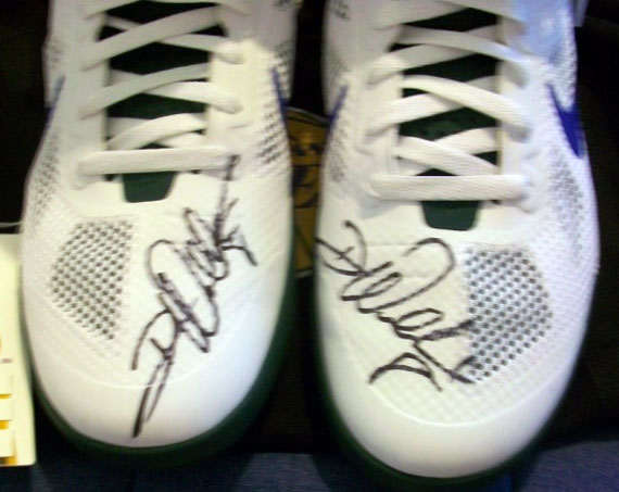 Nike Hyperfuse Deron Williams Pe Autographed 05