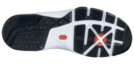 Nike Hyperfuse Max Team Orange Black White 01