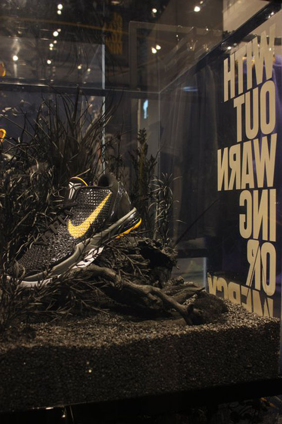 Nike Kobe Vi Vault Display 09
