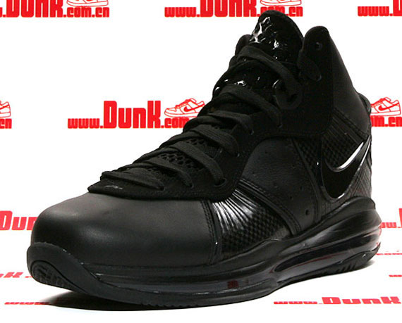 nike lebron 8 blackout