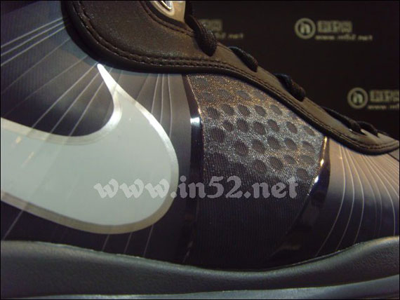 Nike Lebron 8 V2 Black Grey Neon New Images 02