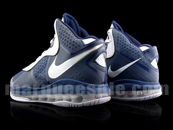 Nike LeBron 8 V2 Navy/White/Silver aka “Yankees” Actual Photos