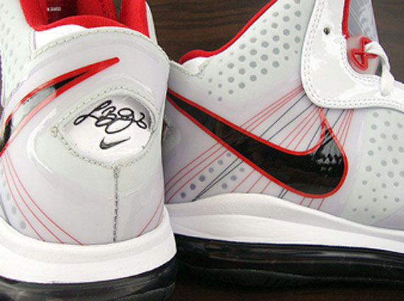 Nike Lebron 8 V2 White Sport Red Black 95soleman 01