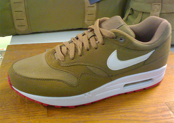 Nike Retro Run Spr 2011 Prev 12