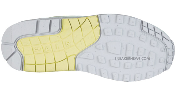 Nike Wmns Air Max 1 Filament Green Lemon Frost 01