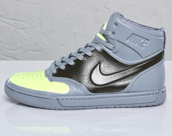 Nike Wmns Air Royalty Vt Steath Dark Army Liquid Lime 395775 002 05