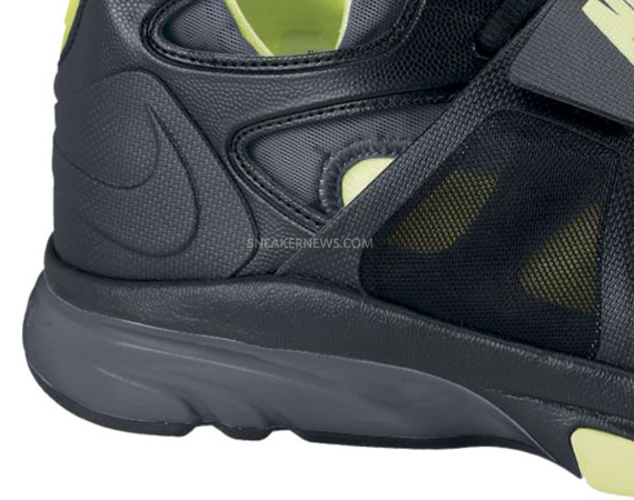 Nike Zoom Huarache Tr Mid Black Volt Dark Grey Nikestore 05