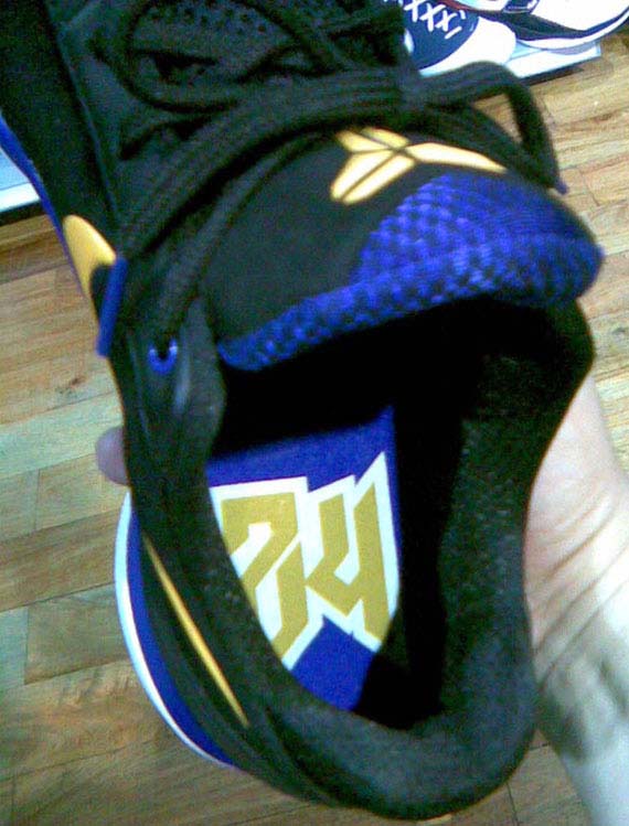Nike Zoom Kobe Venomenon 03