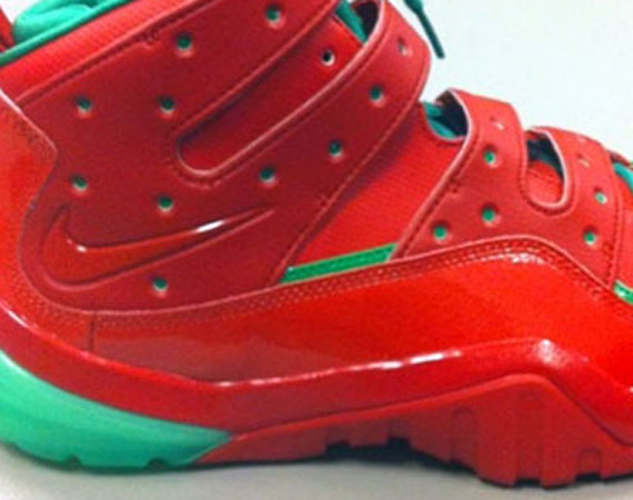 Nike Zoom Sharkley Nate Robinson Christmas Pe 02