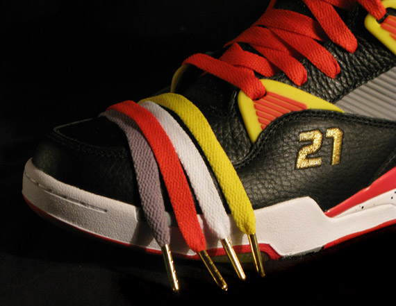 Packer Shoes X Reebok Nique Pump Omni Zone Detailed Images 12