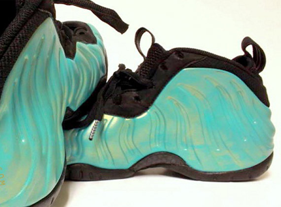 Nike Air Foamposite Pro ‘Poseidon’ Custom by Surreal Styles