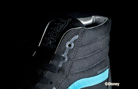 Vans Sk8 Hi Tron Disney 05