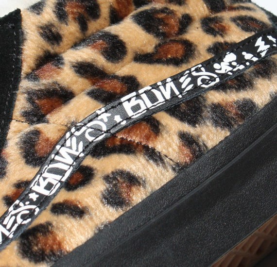 WTAPS x Vans Syndicate Sk8-Mid Leopard Sherpa