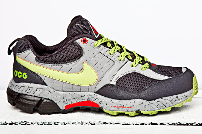 NIKE-ACG-AIR-ABAZIRO-2.0-CHARCOAL-BRIGHT-GREEN-GREY-3-1 Nike Acg Air Abaziro 2.0 Charcoal Bright Green Grey 3 1