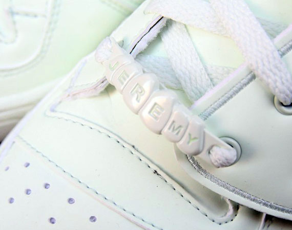 Jeremy Scott x adidas Originals JS Wings – Glow in the Dark | Available