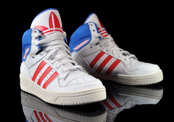 adidas Originals Metro Attitude XXL – White – Aero Red – Fresh