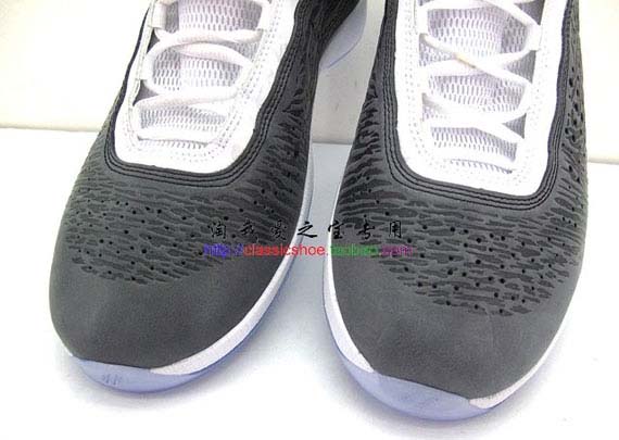 it makes for a very memorable and niche sneaker in the Jordan line Insoles 07