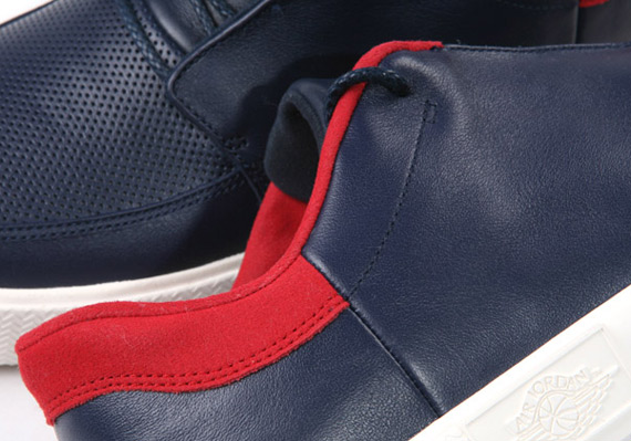 Jordan V.5 Grown Low - Obsidian - Varsity Red - Sail