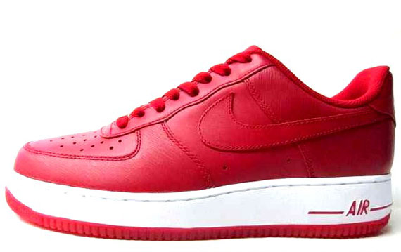 Nike Air Force 1 Low – Valentine’s Day 2011