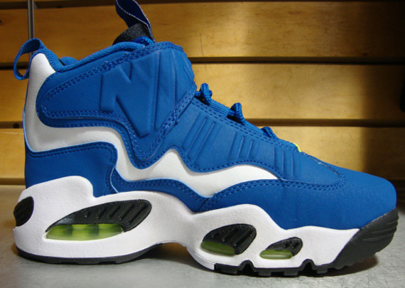 Nike Air Griffey Max 1 Gs Blue Volt Available 04