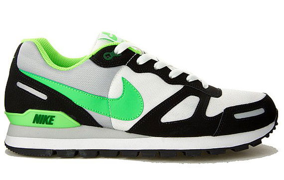 Nike Air Waffle Black White Electric Green 02