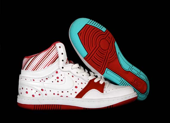 Nike Court Force Valentines Day 2011 07