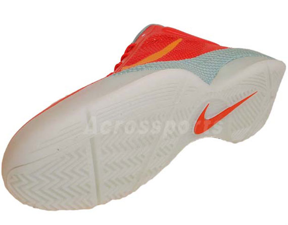 Nike Hyperfuse Low 2011 All Star Max Orange Total Orange Cannon 02