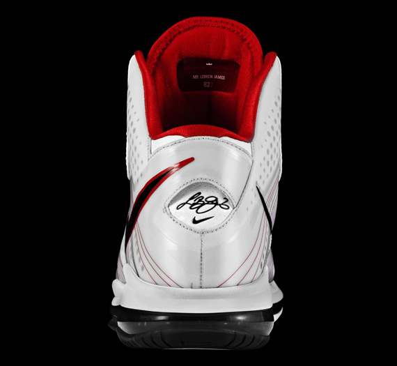 Nike Lebron 8 V2 Officially Unveiled 3