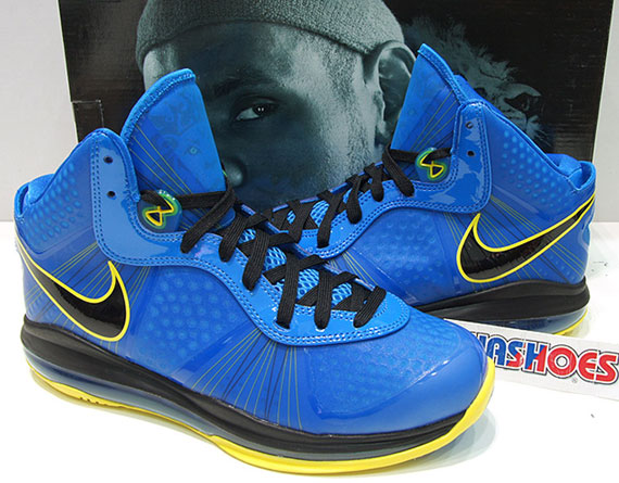 Nike Lebron 8 Entourage Available Early On Ebay 02