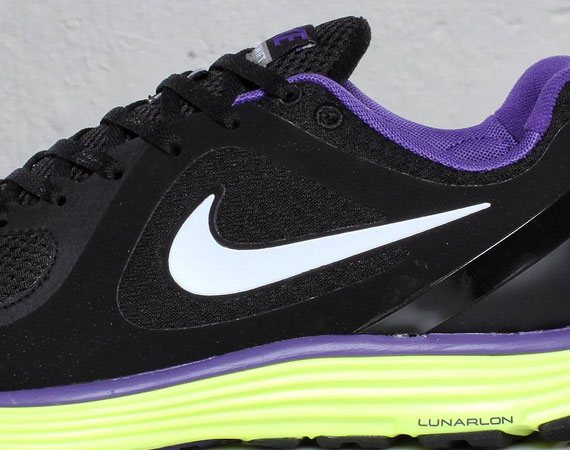 Nike Lunarswift+ – Black – Varsity Purple – Volt