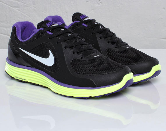 Nike Lunarswift Black Varsity Purple Volt 02