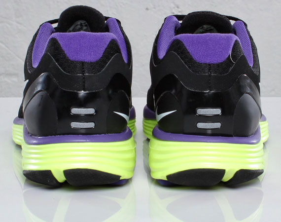 Nike Lunarswift Black Varsity Purple Volt 04