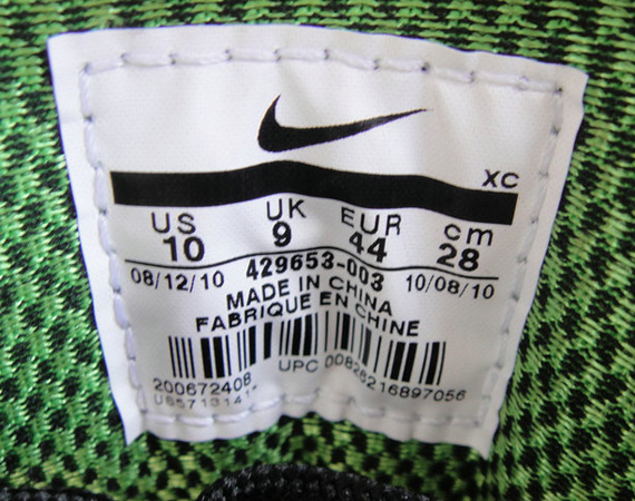 Nike Zoom Kobe Venomenon Black Volt Green Apple 01