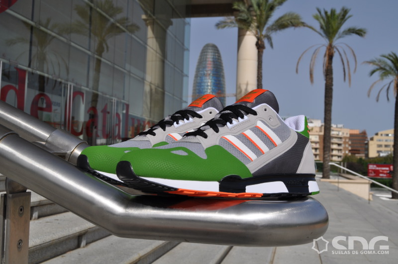 adidas Originals ZX800 – Aluminum – Lime