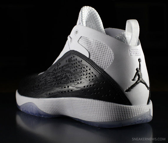 Air Jordan 2011 White Black Anthracite Release Reminder 05