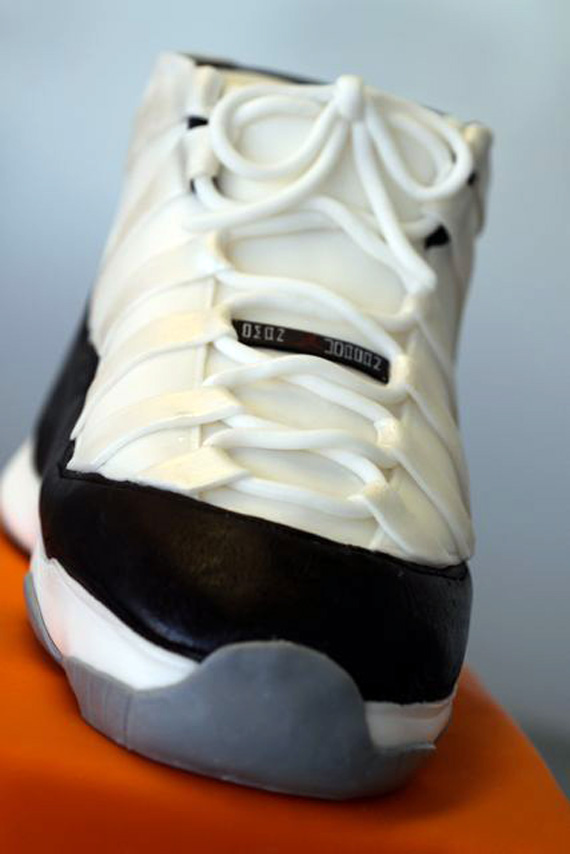 Air Jordan XI 'Concord' Sneaker Cake - Step-by-Step Process