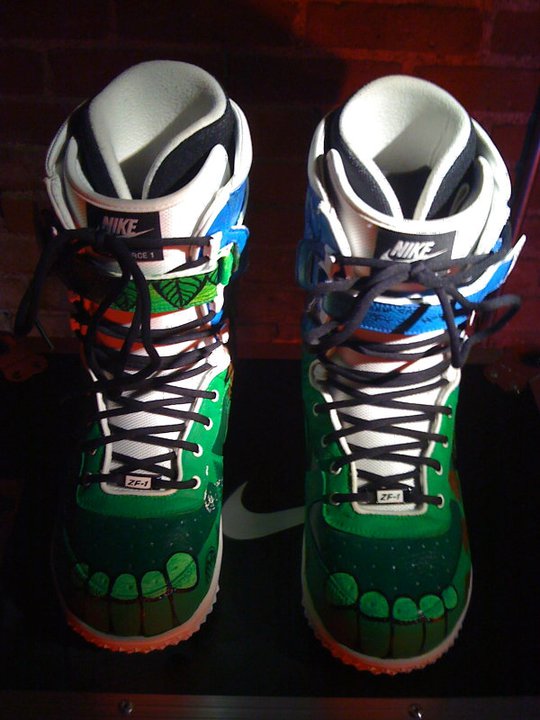 Custom Nike Snowboarding Boot Bigfoot Shoe Shine