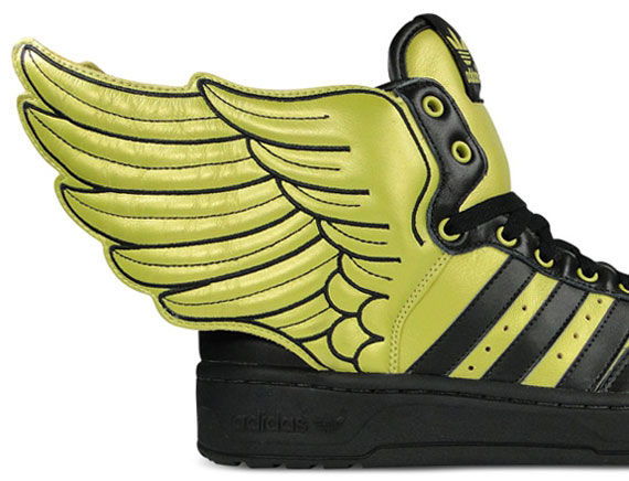Jeremy Scott x adidas Originals JS Wings 2.0 – Metallic Gold -  SneakerNews.com