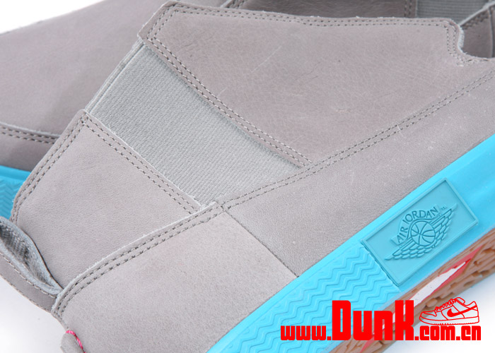 jordan-v2-grown-matte-silver-chlorine-blue-spark-8 Jordan V2 Grown Matte Silver Chlorine Blue Spark 8