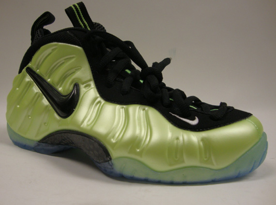 Nike Air Foamposite Pro Electric Green Bxsports New 05