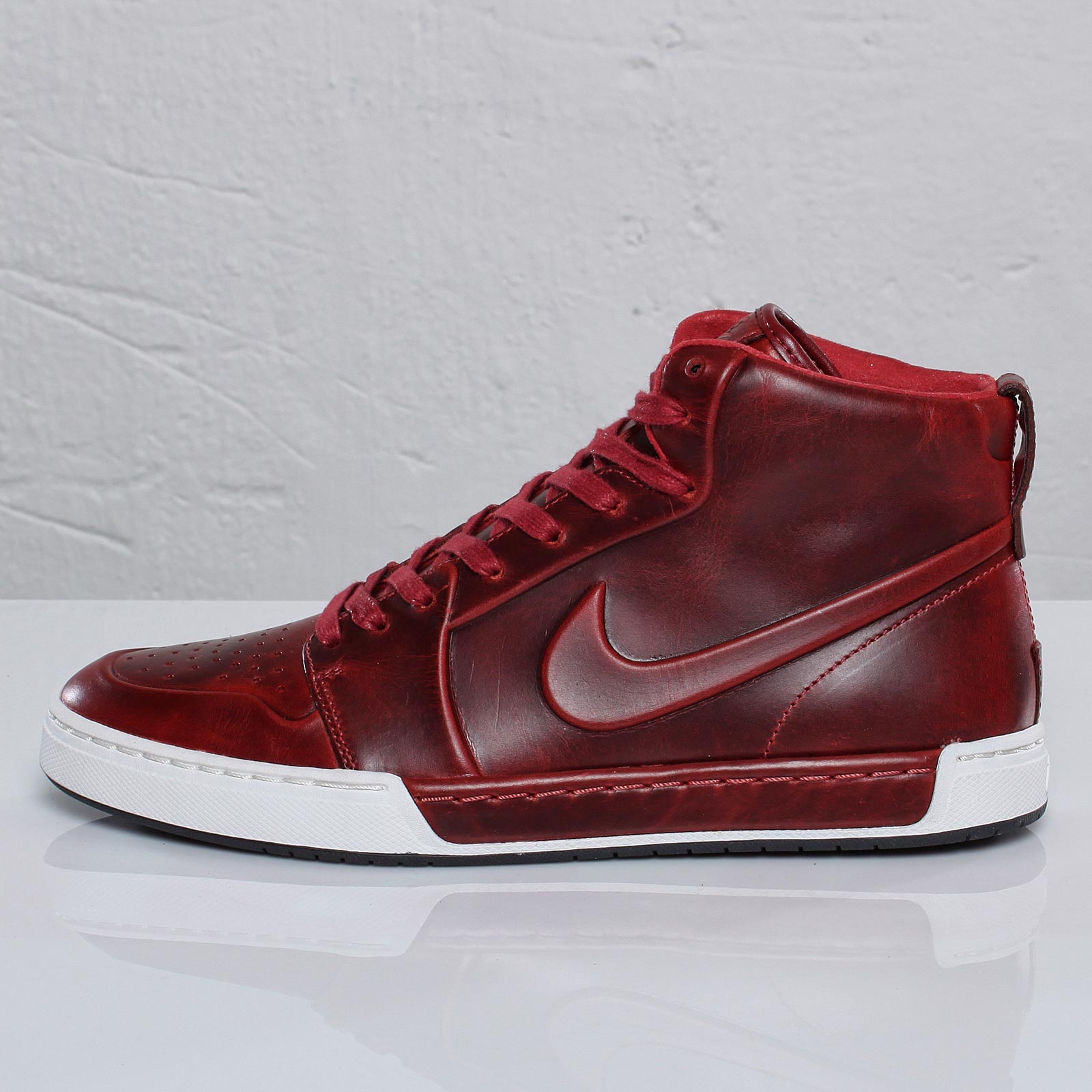 nike-air-royal-mid-vt-team-red-white-2 Nike Air Royal Mid Vt Team Red White 2