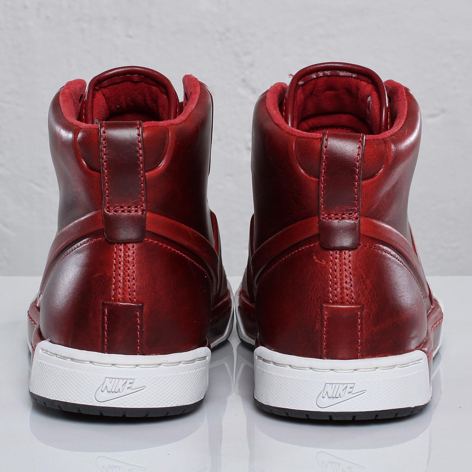 nike-air-royal-mid-vt-team-red-white-5 Nike Air Royal Mid Vt Team Red White 5