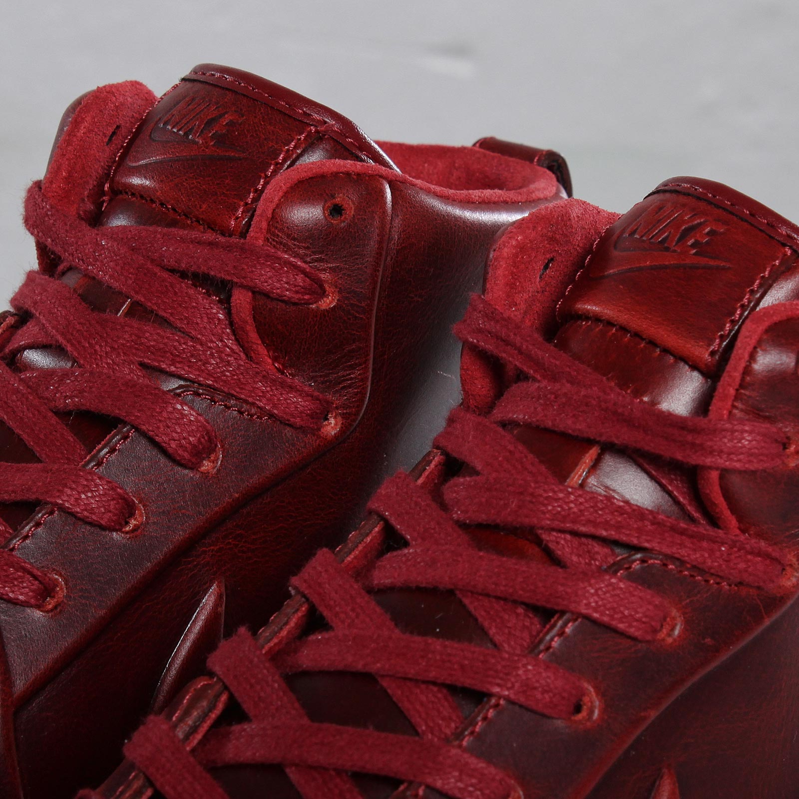 nike-air-royal-mid-vt-team-red-white-6 Nike Air Royal Mid Vt Team Red White 6