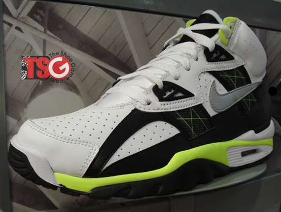 nike air trainer sc high black white volt 02