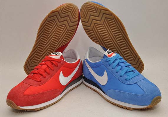 Nike Wmns Oceania Red Blue 01